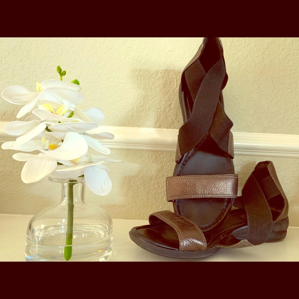 Clark’s  Bronze Sandals